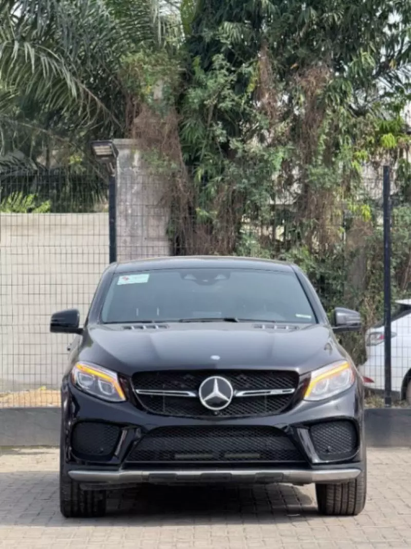 Mercedes-Benz GLE-Class   - 2017