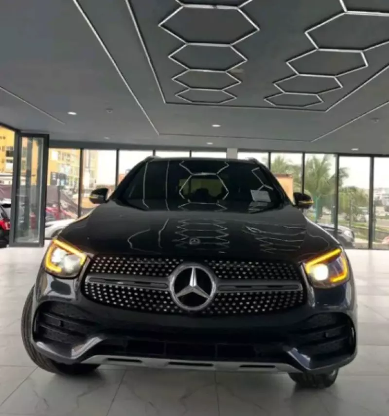 Mercedes-Benz GLC 300   - 2020