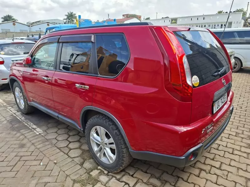 Nissan X-Trail   - 2011