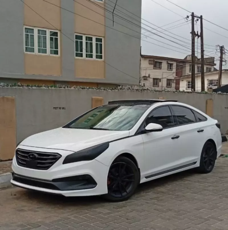 Hyundai Sonata   - 2017