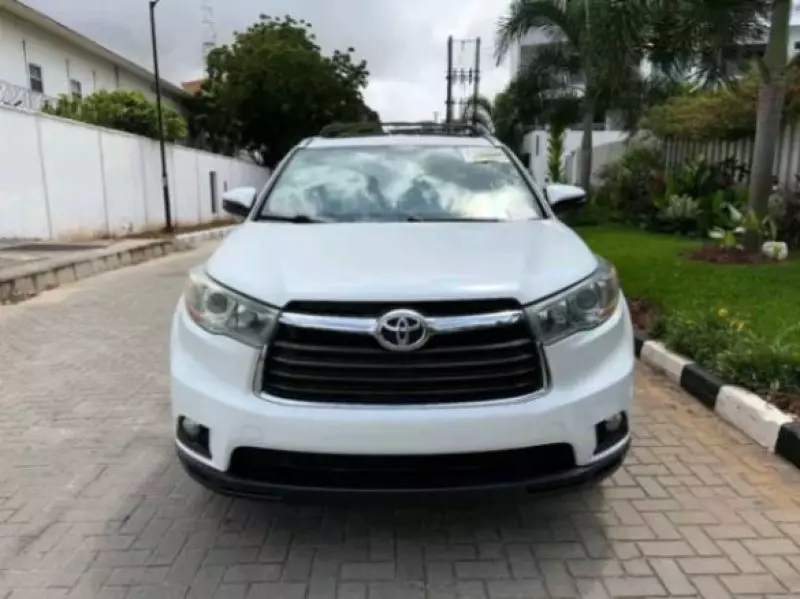TOYOTA Highlander   - 2015
