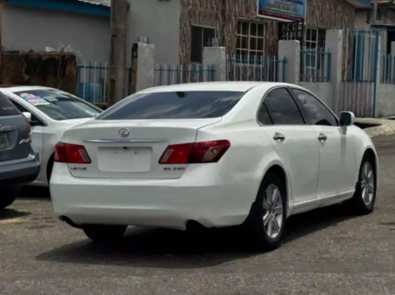 Lexus ES 330   - 2009