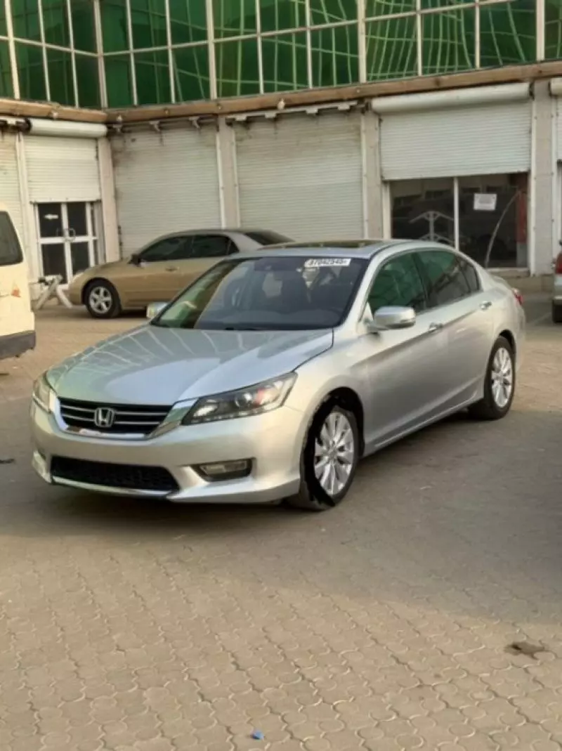 Honda Accord   - 2013
