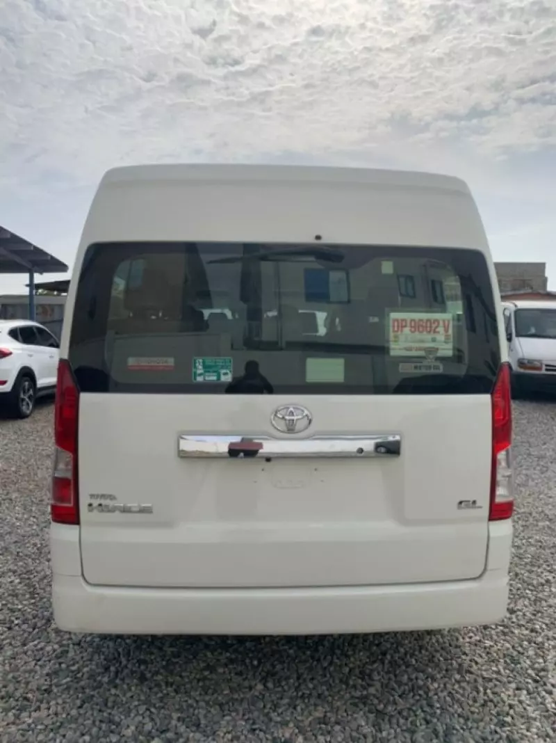 Toyota Hiace   - 2021