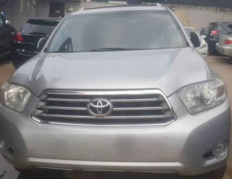 Toyota Highlander   - 2009