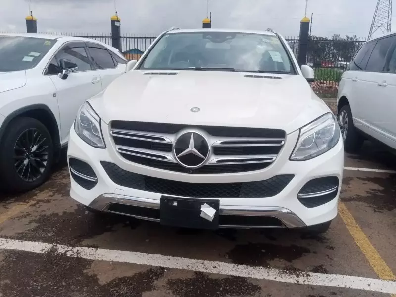 Mercedes-Benz GLE 350   - 2002