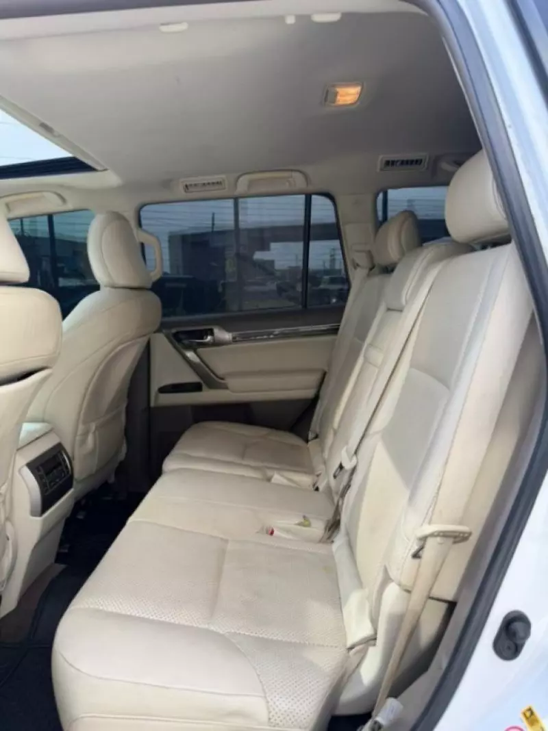 Lexus GX 460   - 2012