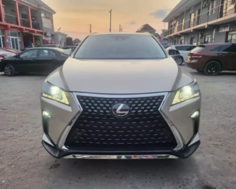 Lexus RX   - 2018