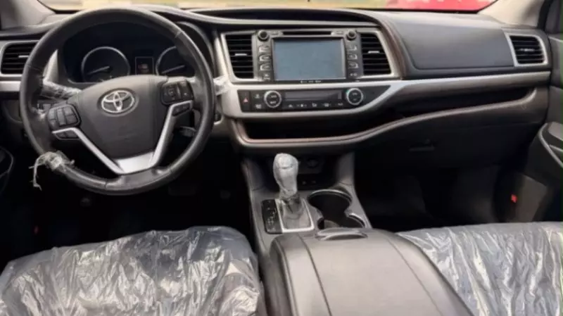 TOYOTA Highlander   - 2017