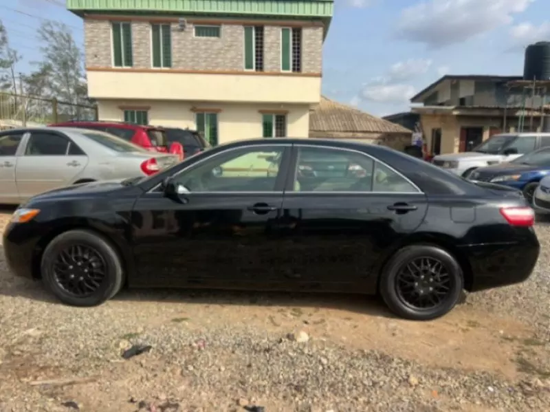 Toyota Camry   - 2007