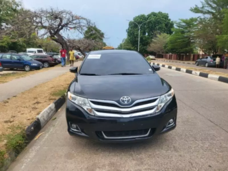 Toyota Venza   - 2013