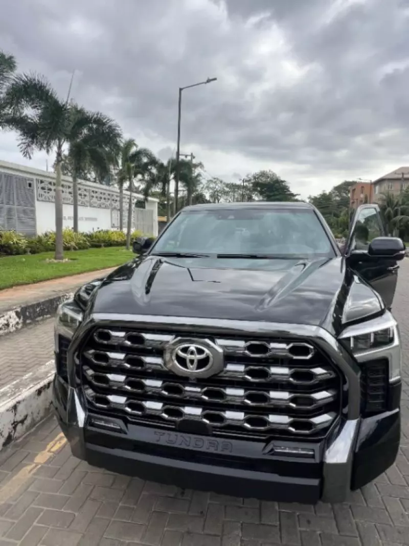 Toyota Tundra   - 2025
