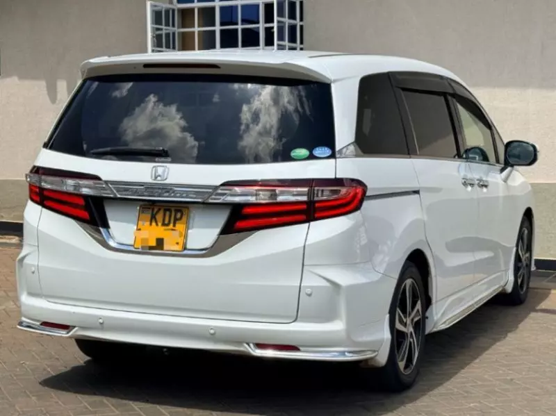 Honda Odyssey Absolute   - 2016