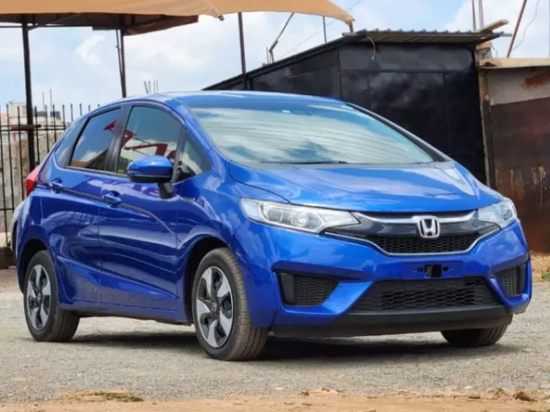 Honda Fit Hybrid    - 2017