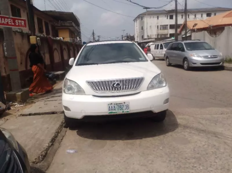 Lexus RX 350   - 2005