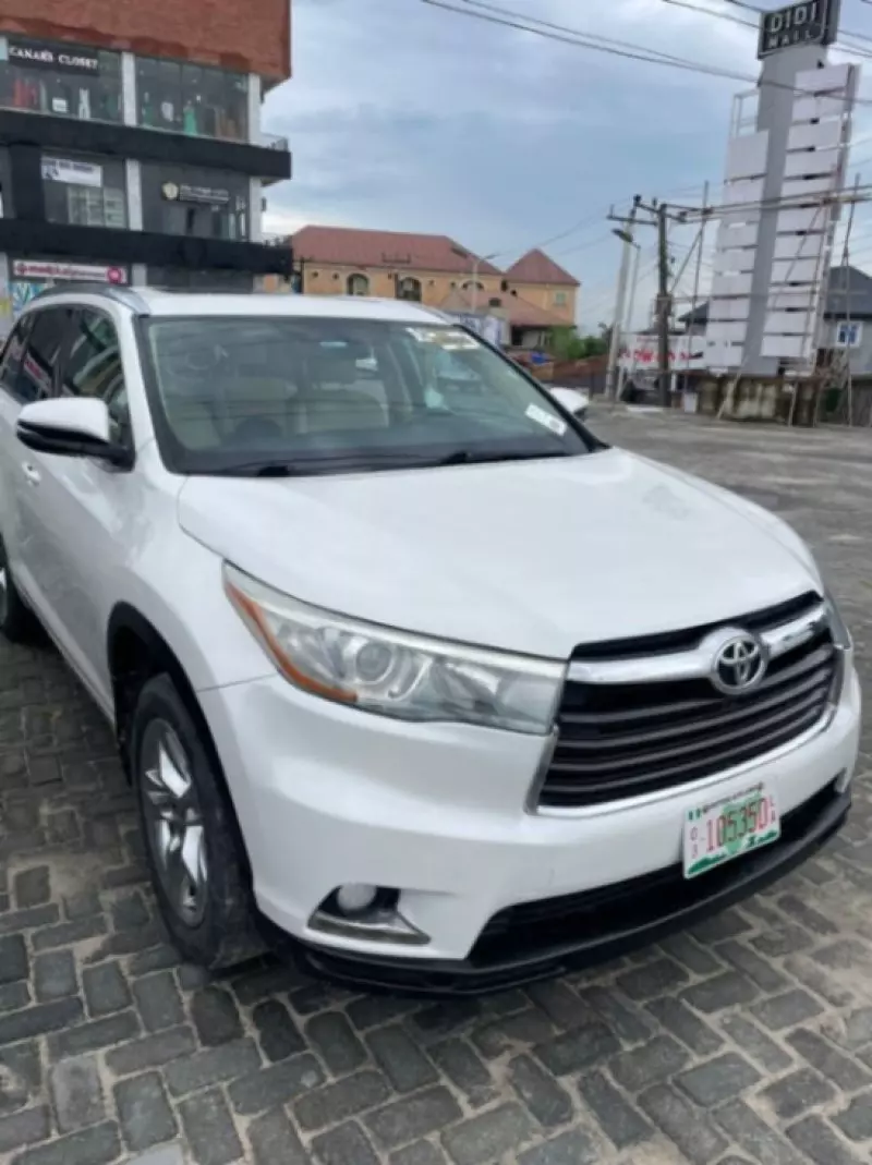 Toyota Highlander - 2015