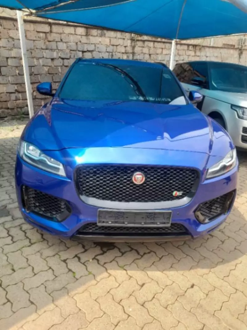 Jaguar F-Pace   - 2018