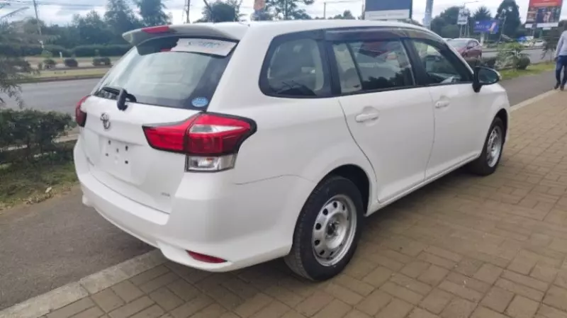 Toyota Fielder    - 2019