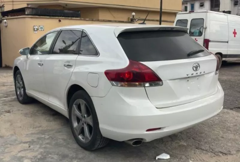 TOYOTA Venza   - 2013