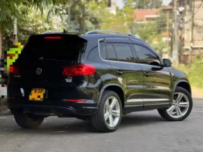 Volkswagen Tiguan   - 2016