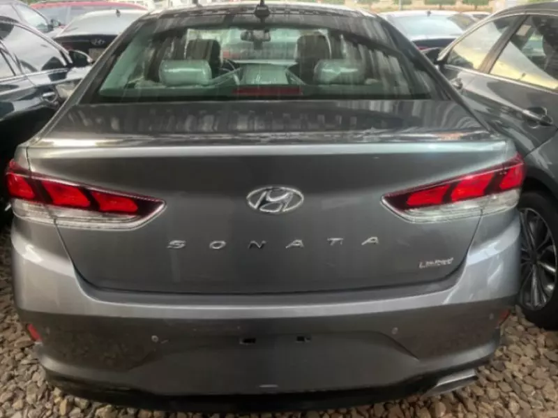 Hyundai Sonata   - 2019
