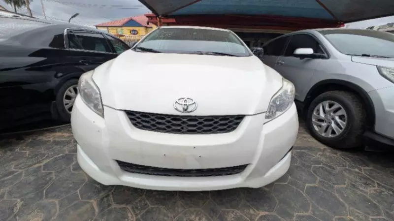 TOYOTA Corolla Matrix   - 2010