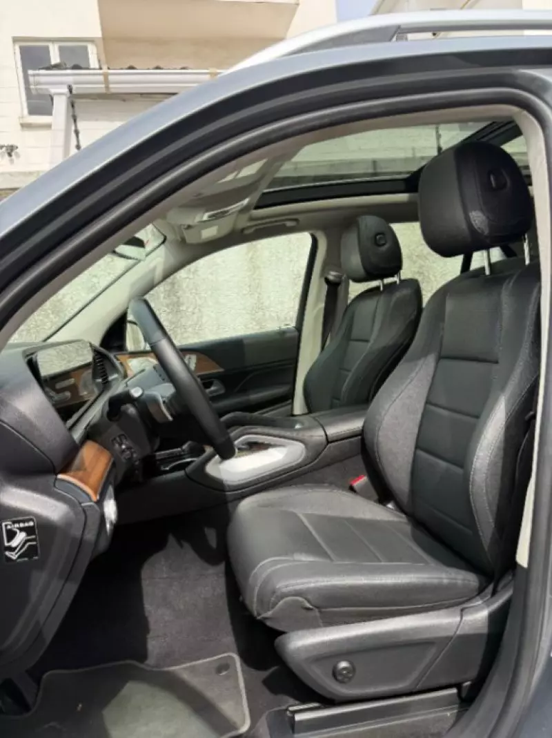 Mercedes-Benz GLE-Class   - 2025