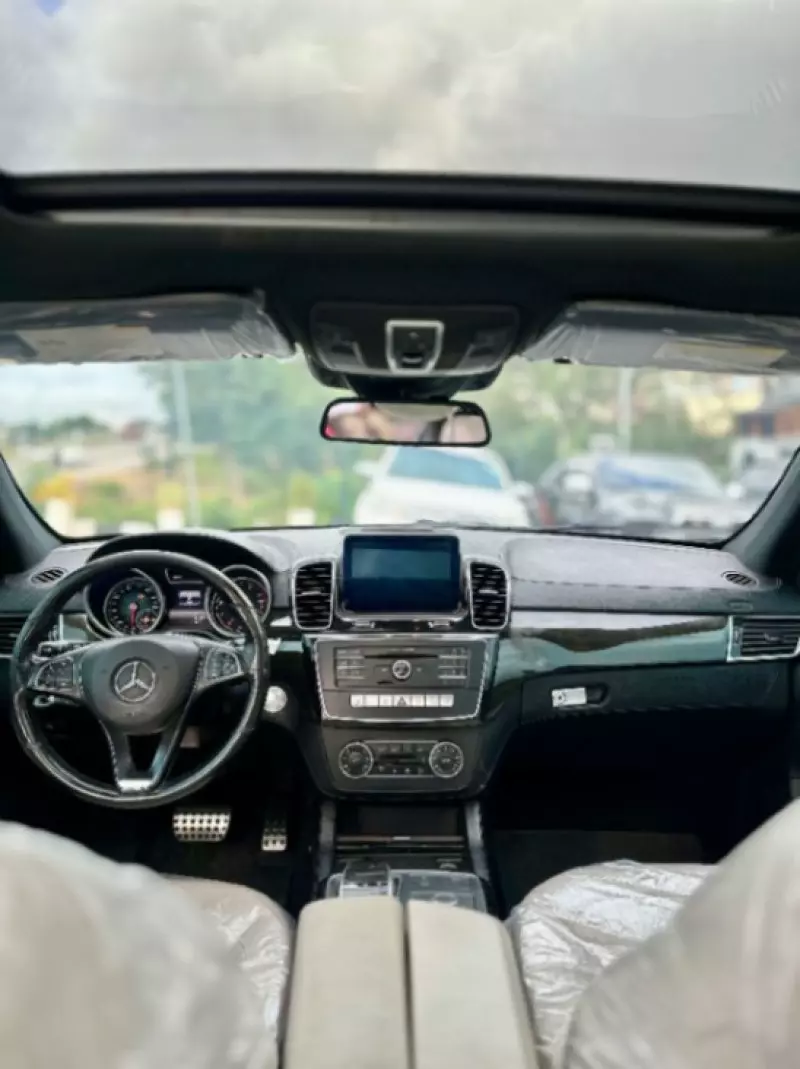 Mercedes-Benz GLE 400   - 2016