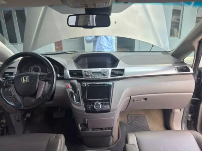 Honda Odyssey   - 2015