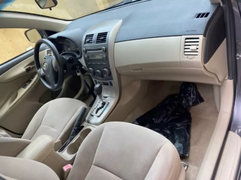 Toyota Corolla   - 2013