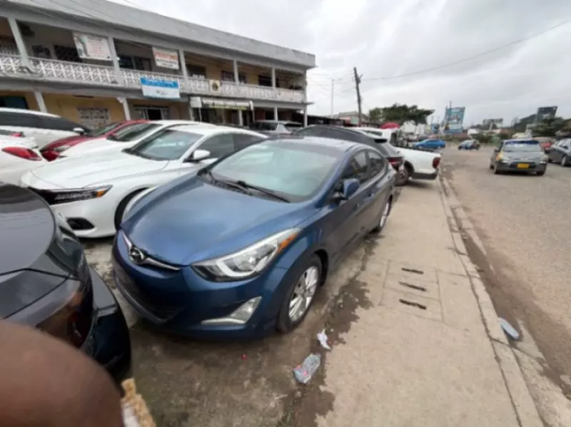 Hyundai Elantra   - 2016