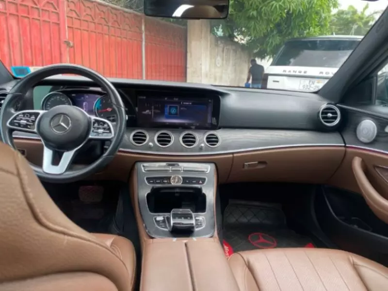 Mercedes-Benz E-Class - 2019