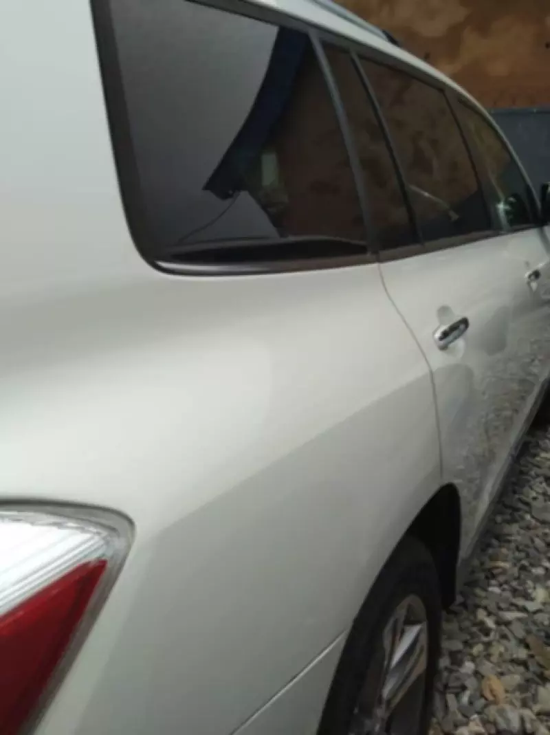 Toyota Highlander   - 2011