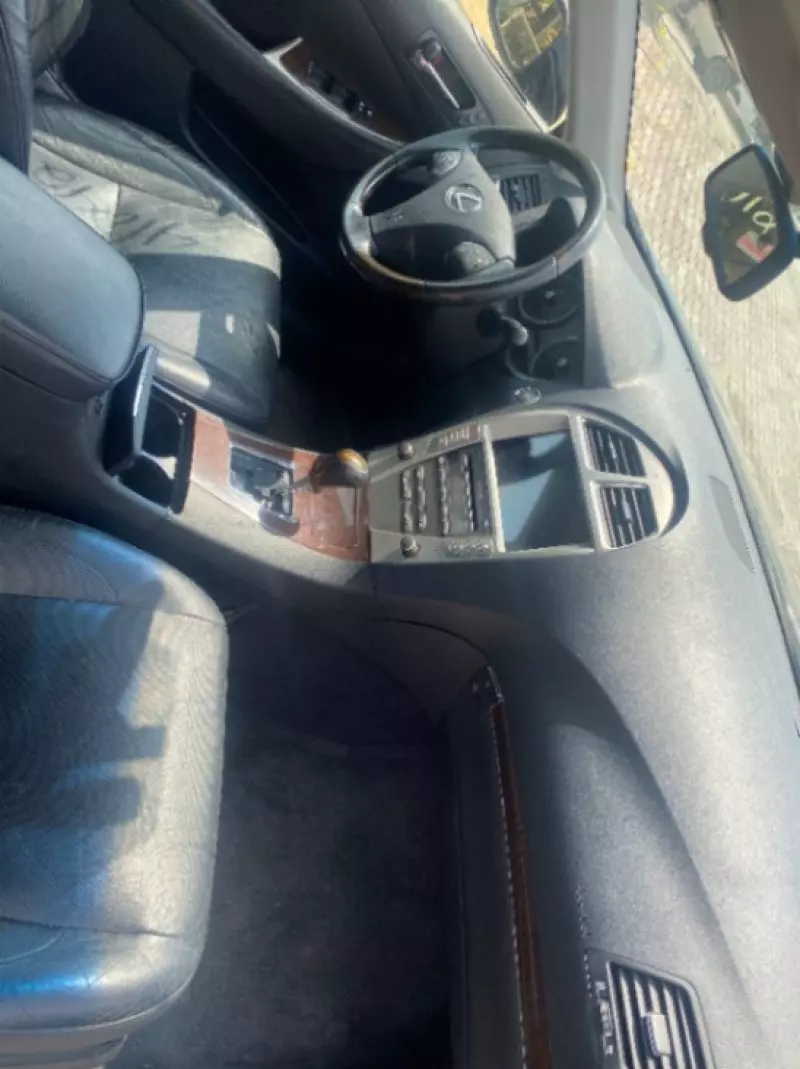 Lexus ES 350   - 2011