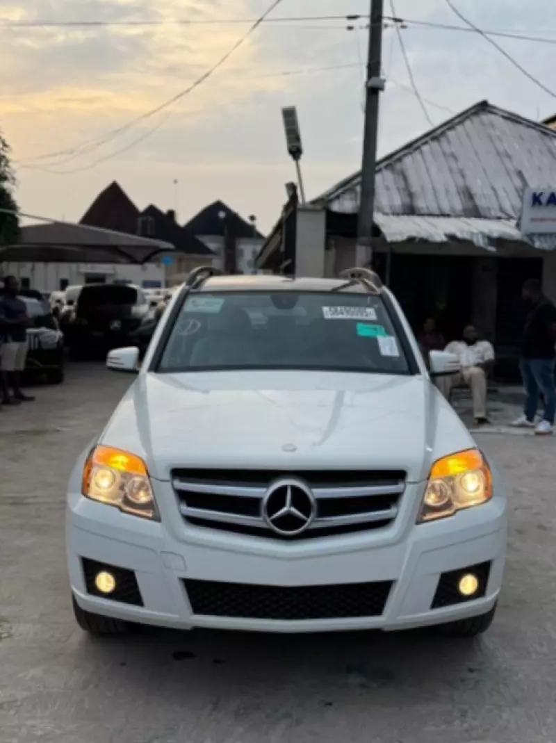 Mercedes-Benz GLK 350   - 2011
