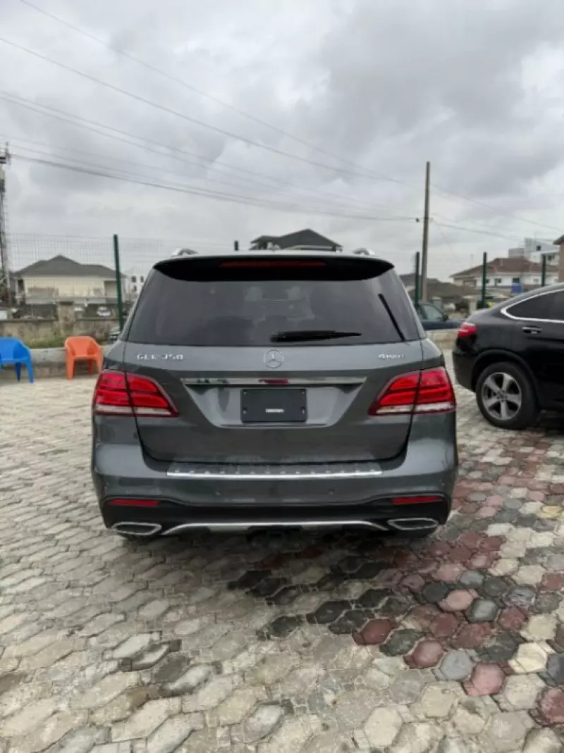 Mercedes-Benz GLE 350   - 2017
