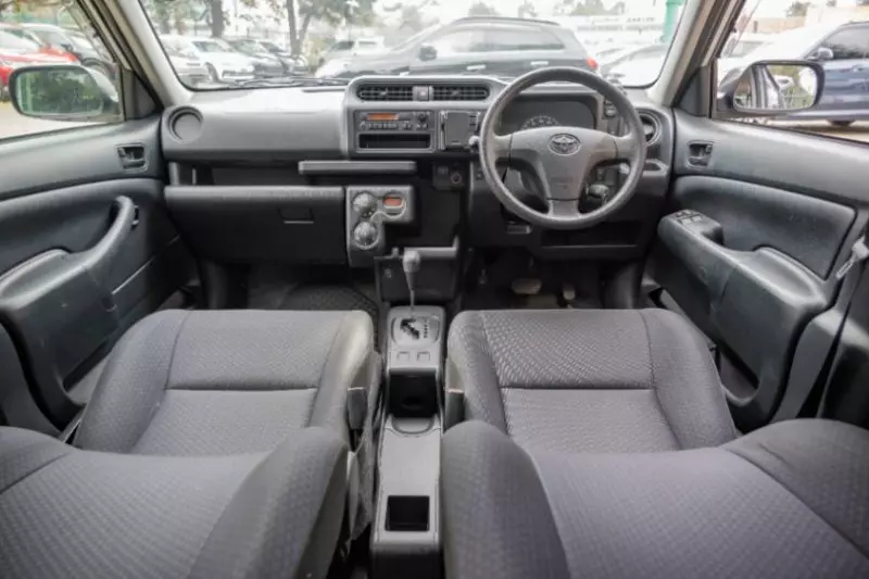Toyota Probox    - 2020