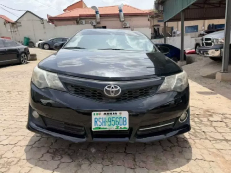 TOYOTA Camry   - 2014