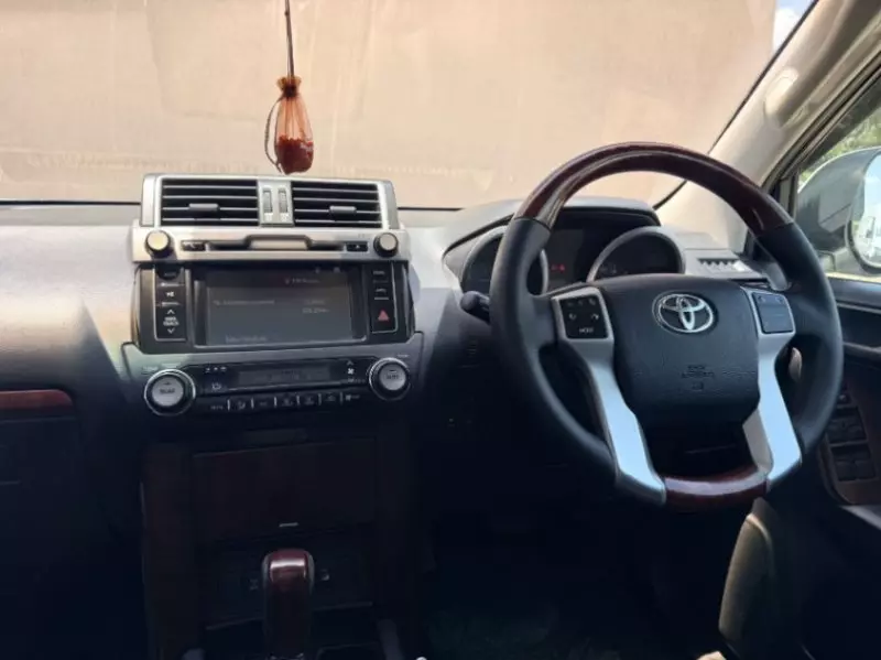 Toyota Landcruiser Prado   - 2014