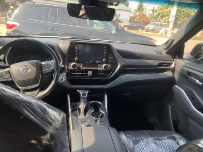 Toyota Highlander - 2021