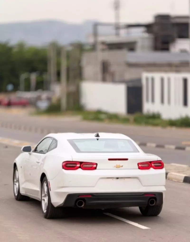 Chevrolet Camaro - 2020
