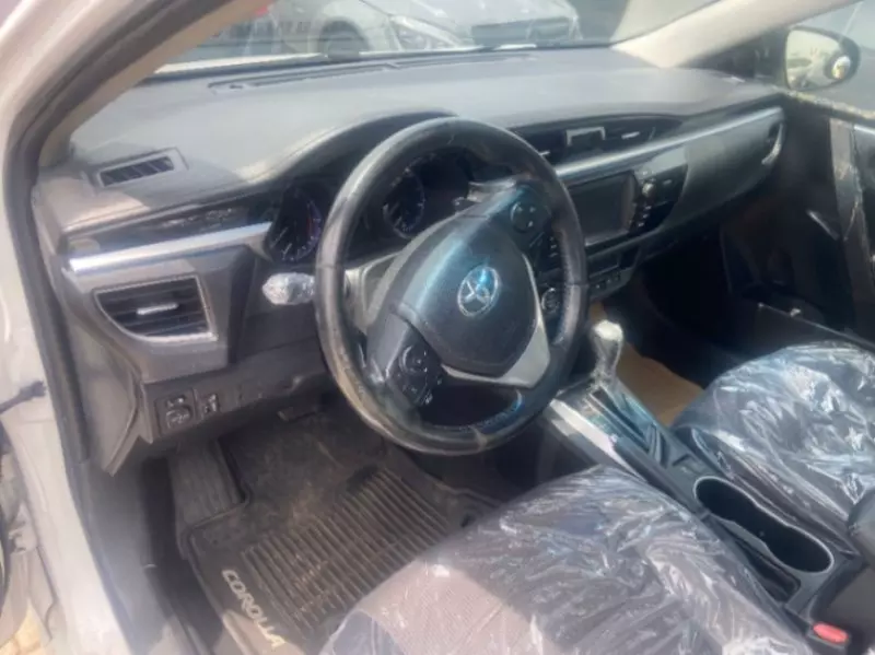 TOYOTA Corolla - 2015