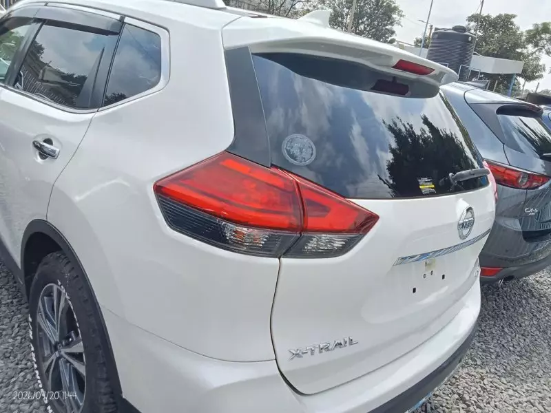 Nissan X-Trail   - 2019