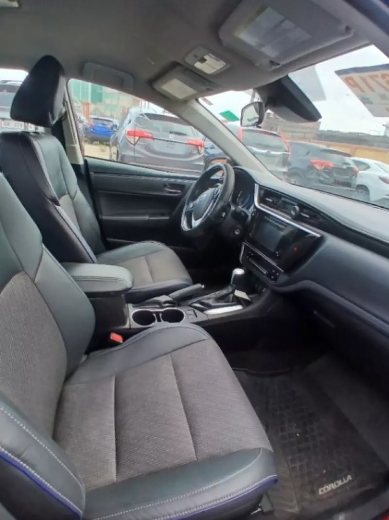 TOYOTA Corolla   - 2019
