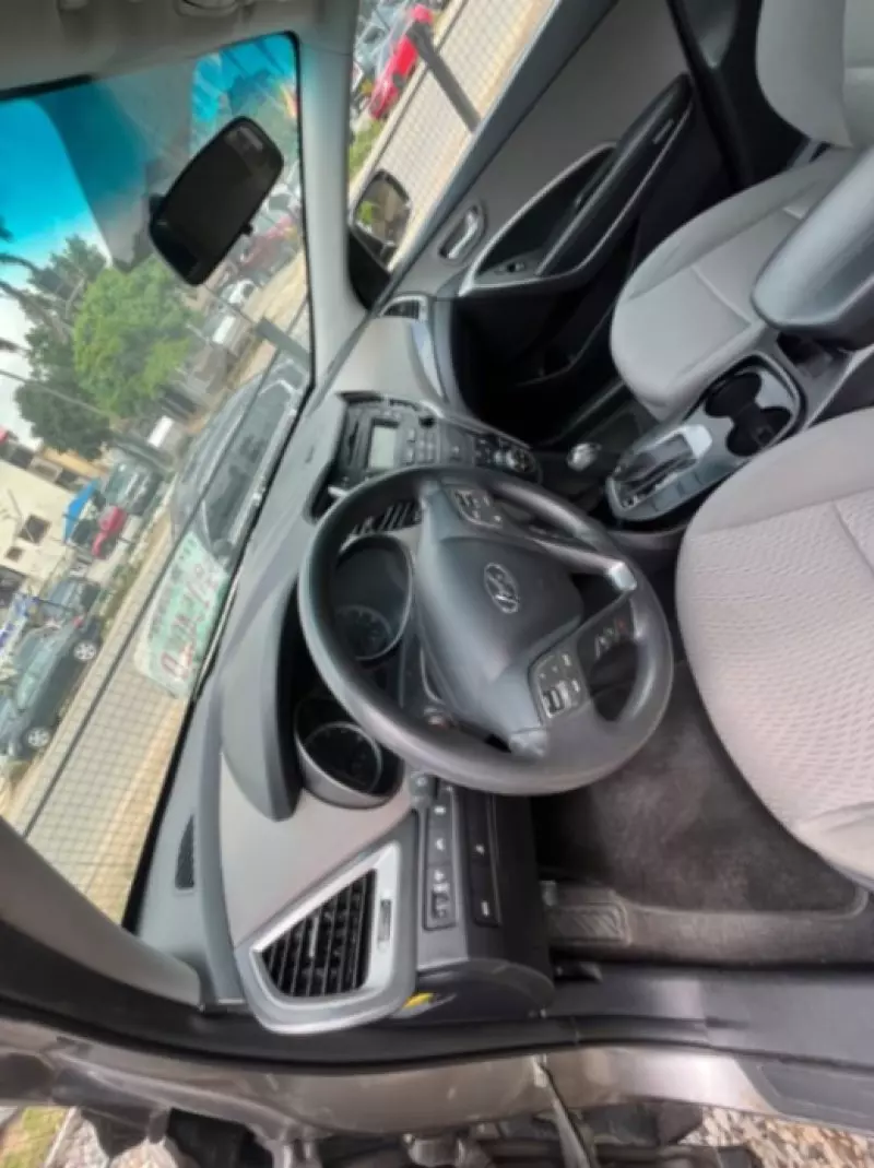 Hyundai Santa Fe - 2016