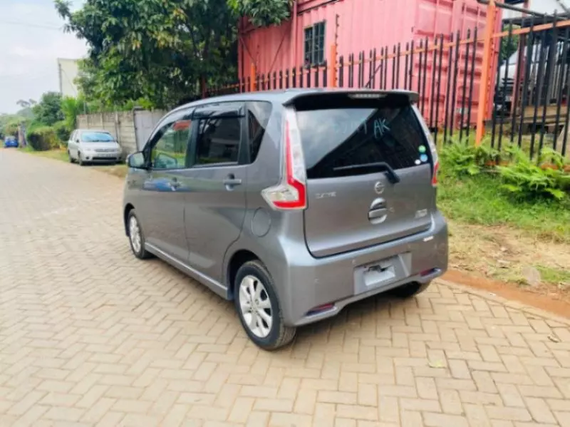 Nissan Dayz   - 2018