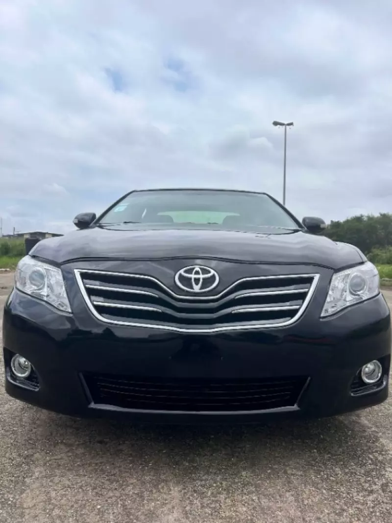 TOYOTA Camry   - 2009
