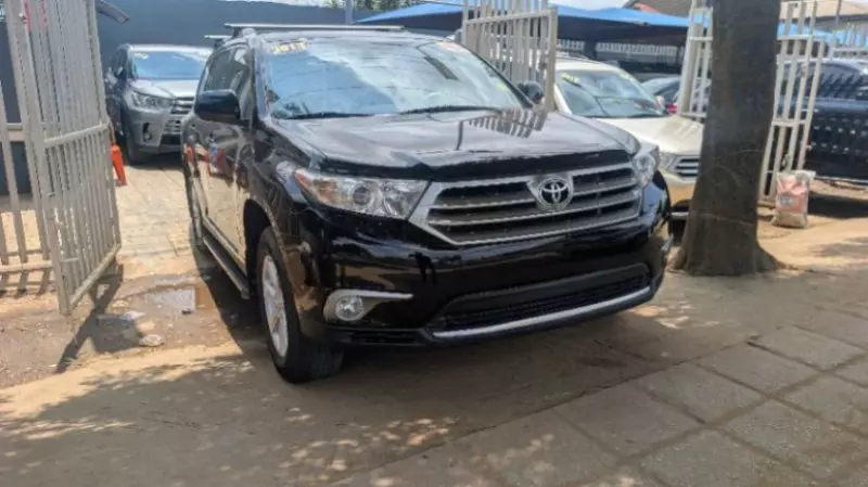 TOYOTA Highlander   - 2013