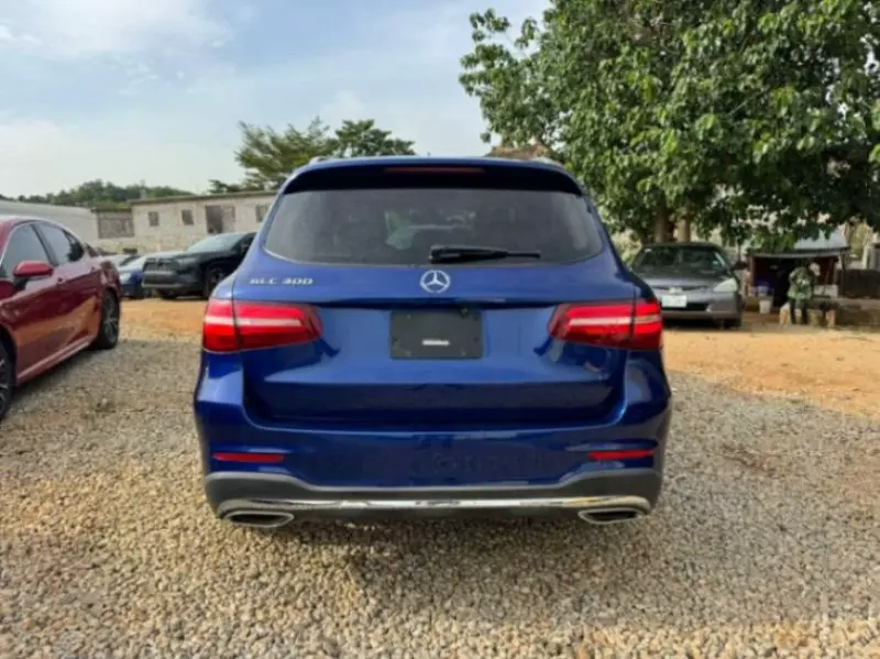 Mercedes-Benz GLC 300   - 2018