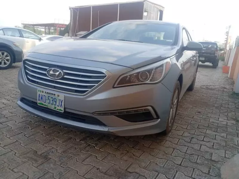 Hyundai Sonata   - 2015